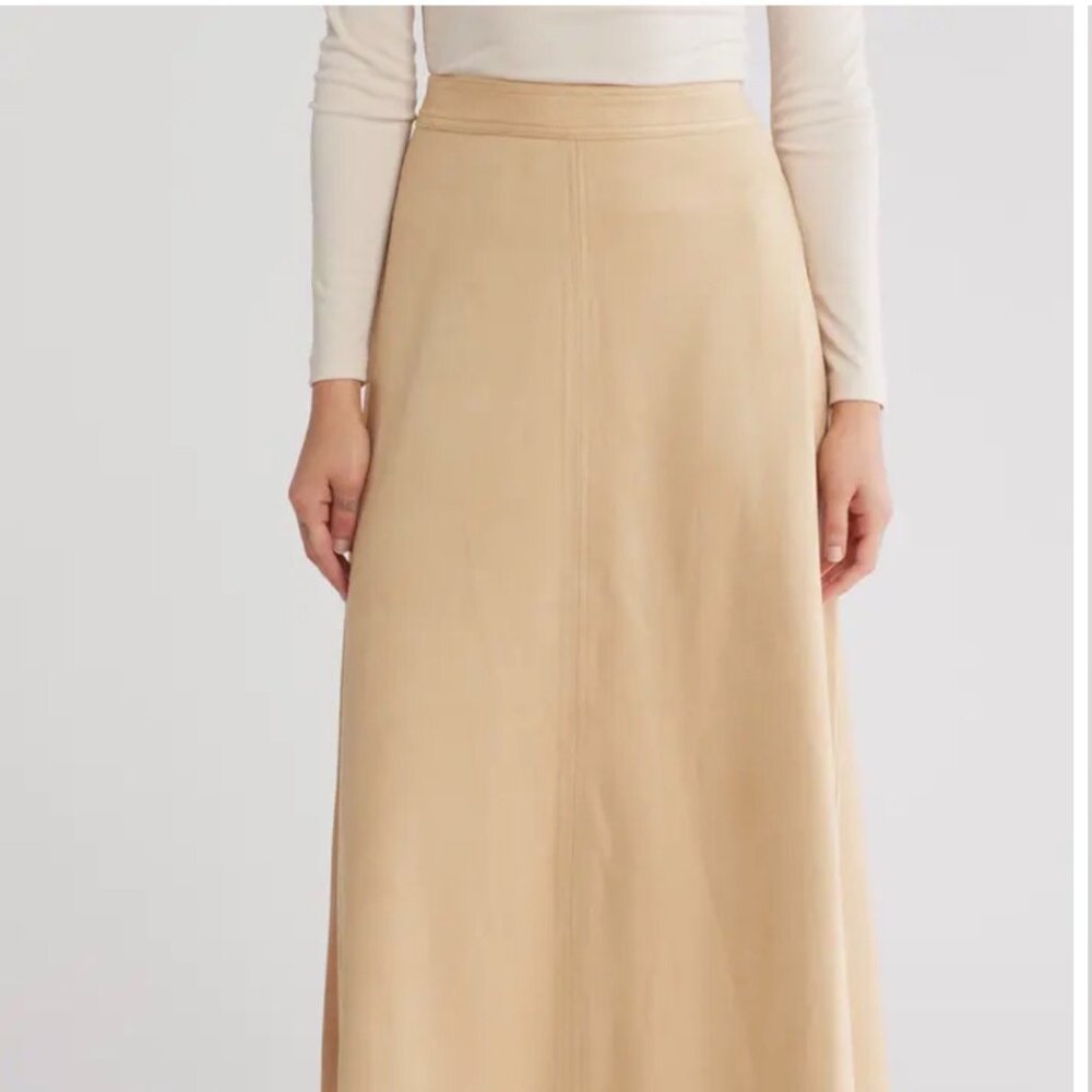 NEW Halogen A-line midi/maxi skirt with a front seam. Size M. Ivory. NWOT.